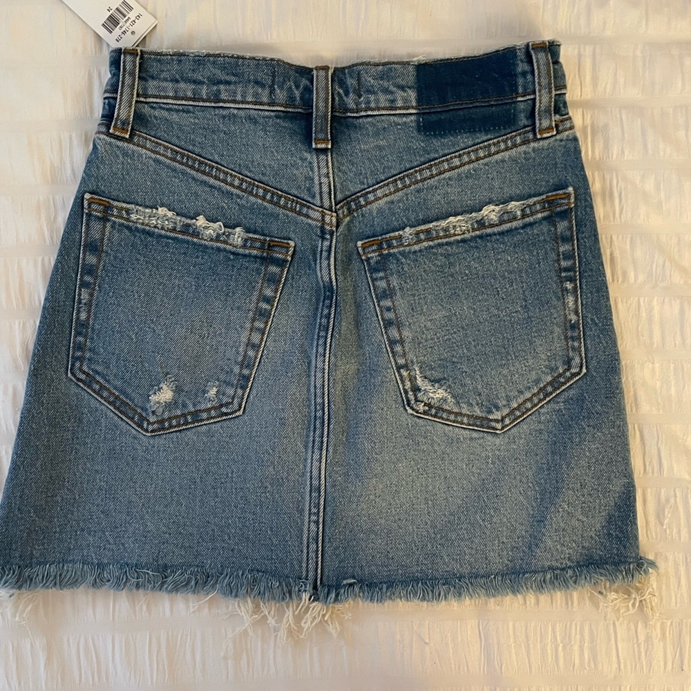 Abercrombie high rise denim skirt - Picture 3 of 3